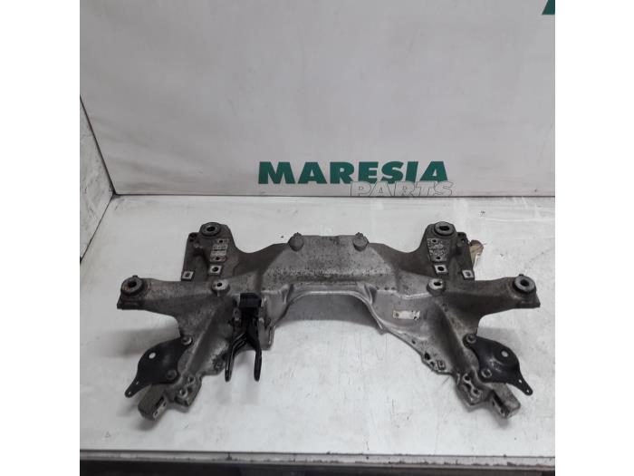 Used Subframe Peugeot 407 SW (6E) 2.2 16V Price € 89,00 Margin scheme offered by Maresia Parts