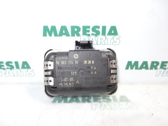 Begagnade Regnsensor Peugeot 307 CC (3B) 2.0 16V Pris € 65,00 Marginaltabell erbjuds av Maresia Parts