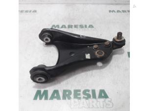 Usagé Bras de suspension bas avant droit Renault Twingo II (CN) 1.5 dCi 90 FAP Prix € 30,00 Règlement à la marge proposé par Maresia Parts