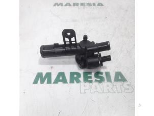 Used Thermostat housing Renault Twingo II (CN) 1.5 dCi 90 FAP Price € 50,00 Margin scheme offered by Maresia Parts