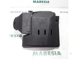 Used Air box Renault Clio II (BB/CB) 1.6 16V Price € 25,00 Margin scheme offered by Maresia Parts