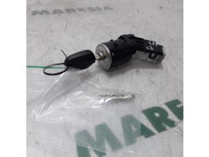 Used Ignition lock + key Peugeot 208 I (CA/CC/CK/CL) 1.4 HDi Price € 29,99 Margin scheme offered by Maresia Parts