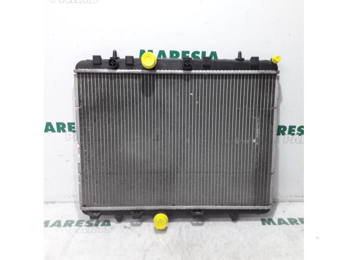 Usagé Radiateur Peugeot 208 I (CA/CC/CK/CL) 1.4 HDi Prix € 35,00 Règlement à la marge proposé par Maresia Parts