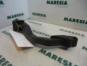 Used Throttle pedal position sensor Peugeot 206 (2A/C/H/J/S) 1.4 HDi Price € 35,00 Margin scheme offered by Maresia Parts
