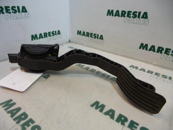 Gaspedalsensor från en Peugeot 206 (2A/C/H/J/S) 1.4 HDi 2003