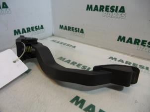 Używane Czujnik polozenia pedalu gazu Peugeot 206 (2A/C/H/J/S) 1.4 HDi Cena € 35,00 Procedura marży oferowane przez Maresia Parts