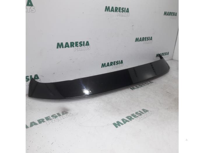 Begagnade Spoiler Citroen C4 Berline (NC) 1.6 Hdi 90 Pris € 105,00 Marginaltabell erbjuds av Maresia Parts