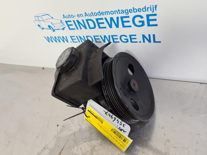 Usagé Pompe de direction Volvo V70 (GW/LW/LZ) 2.5 10V Prix € 50,00 Règlement à la marge proposé par Auto- en demontagebedrijf Eindewege