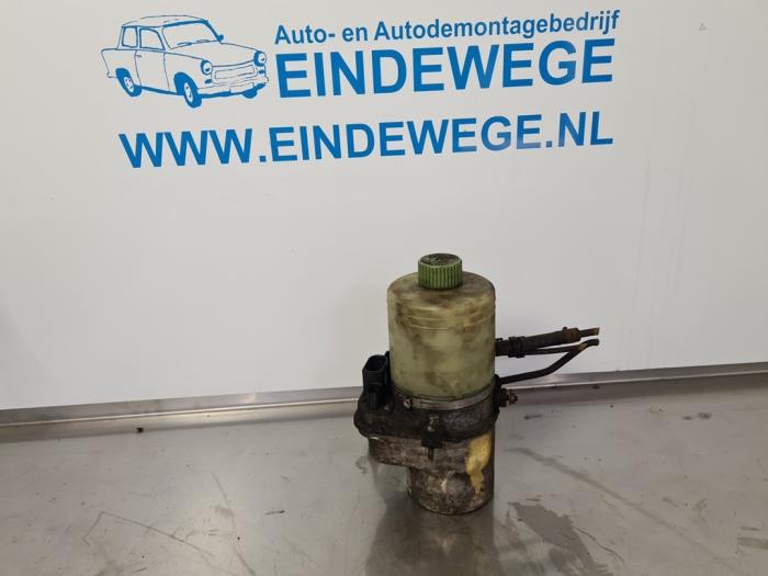 Usagé Pompe de direction Volkswagen Polo IV (9N1/2/3) 1.9 SDI Prix € 63,50 Règlement à la marge proposé par Auto- en demontagebedrijf Eindewege