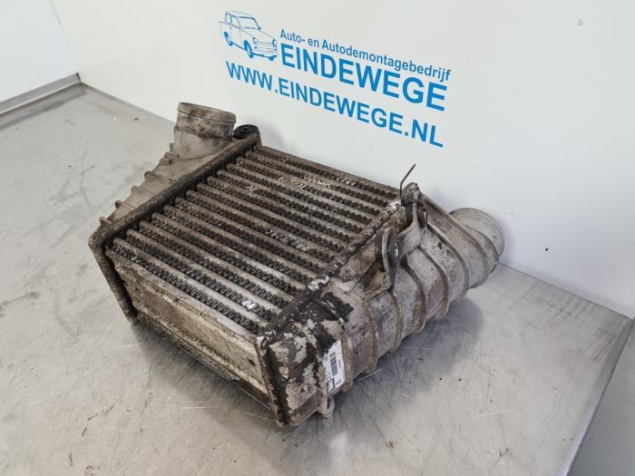 Usados Intercooler Volkswagen Golf IV (1J1) 1.8 Turbo 20V Precio € 35,00 Norma de margen ofrecido por Auto- en demontagebedrijf Eindewege