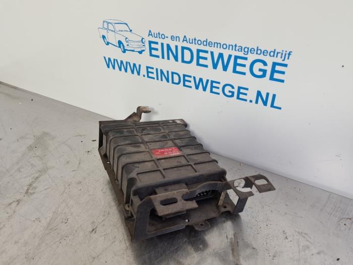 Used Engine management computer Volkswagen Golf II (19E) 1.8 GTI 16V Price € 75,00 Margin scheme offered by Auto- en demontagebedrijf Eindewege