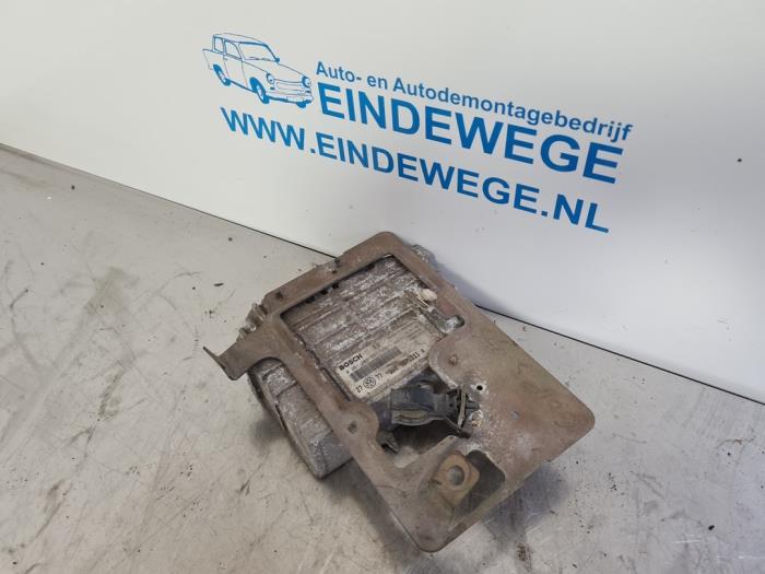 Used Engine management computer Volkswagen Golf III Cabrio Restyling (1E7) 1.8 Price € 65,00 Margin scheme offered by Auto- en demontagebedrijf Eindewege