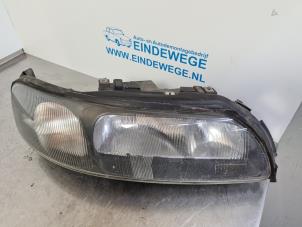 Used Headlight, right Volvo V70 (SW) 2.4 20V 170 Price € 40,00 Margin scheme offered by Auto- en demontagebedrijf Eindewege
