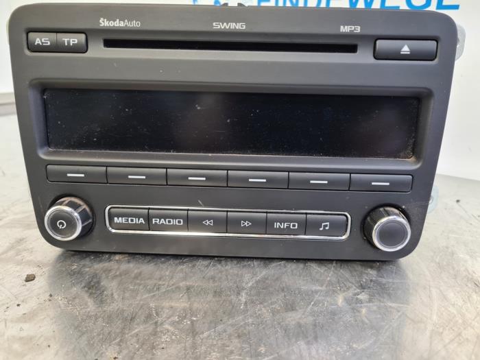 Radio CD player Skoda Fabia II 1.2 TDI 12V Greenline - 5J0035161D DELPHI