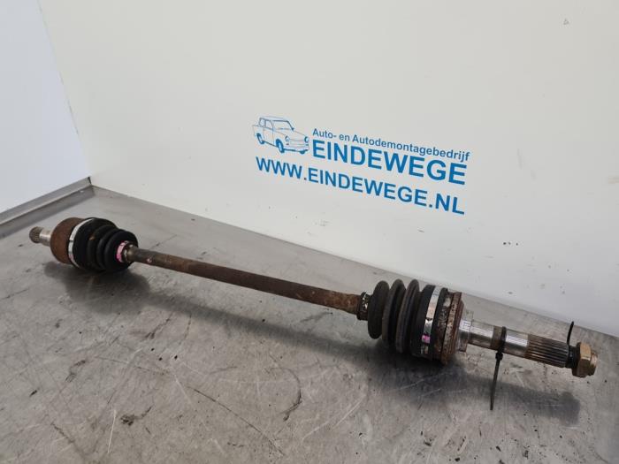 Gebrauchte Antriebswelle rechts vorne Daihatsu Cuore (L251/271/276) 850,Domino Preis € 30,00 Margenregelung angeboten von Auto- en demontagebedrijf Eindewege