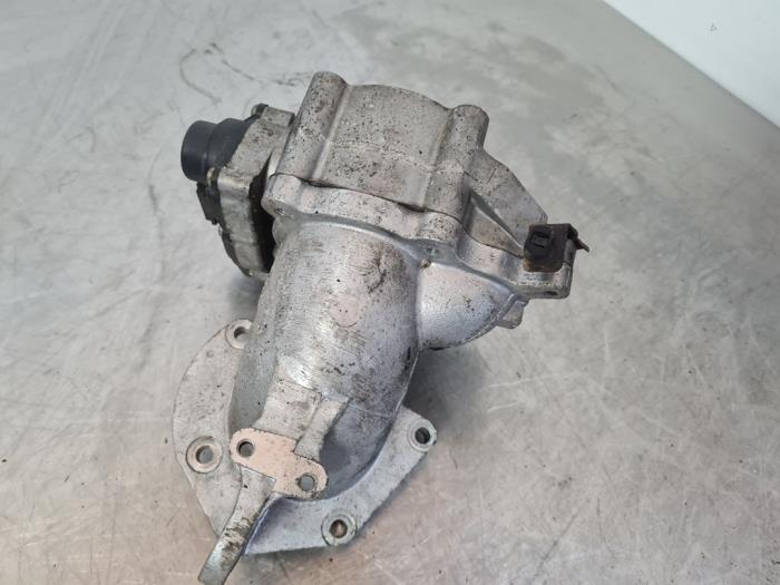 EGR valve Audi A4 Avant 2.0 FSI 16V - 06D131503C AWA