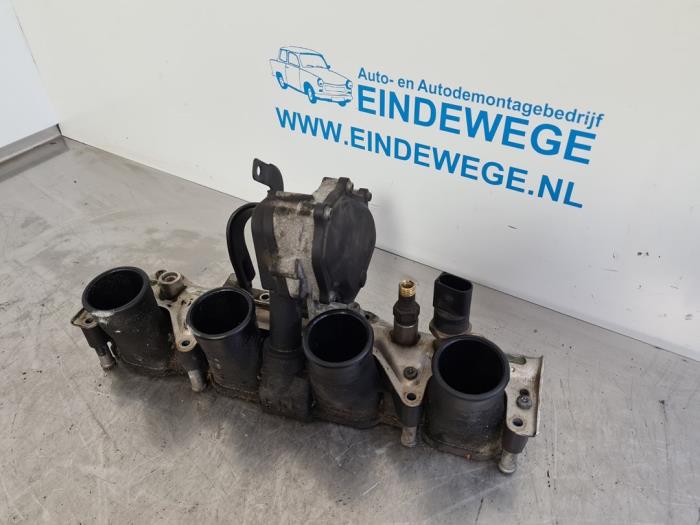 Begagnade Vortexventil Audi A4 Avant (B6) 2.0 FSI 16V Pris € 100,00 Marginaltabell erbjuds av Auto- en demontagebedrijf Eindewege