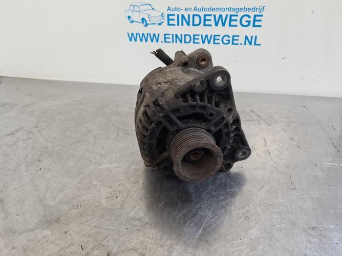 Begagnade Dynamo Volkswagen Golf IV (1J1) 1.6 FSI 16V Pris € 40,00 Marginaltabell erbjuds av Auto- en demontagebedrijf Eindewege