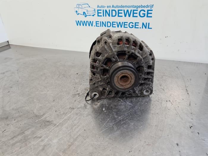 Begagnade Dynamo Renault Laguna II Grandtour (KG) 1.8 16V Pris € 40,00 Marginaltabell erbjuds av Auto- en demontagebedrijf Eindewege