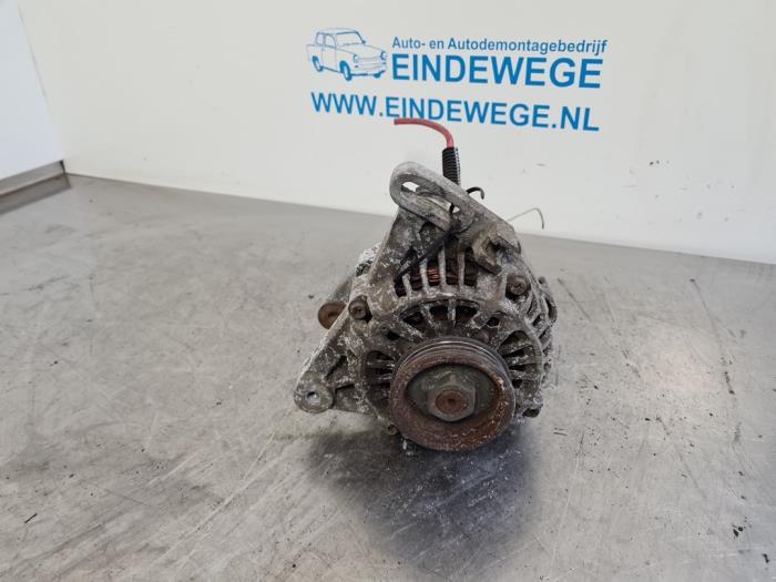 Begagnade Dynamo Renault Clio II (BB/CB) 1.2 Pris € 35,00 Marginaltabell erbjuds av Auto- en demontagebedrijf Eindewege