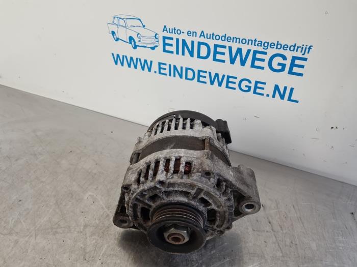 Begagnade Dynamo Chevrolet Spark 1.0 16V Bifuel Pris € 25,00 Marginaltabell erbjuds av Auto- en demontagebedrijf Eindewege