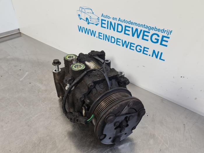 Usagé Pompe clim Ford Mondeo III 1.8 16V Prix € 60,00 Règlement à la marge proposé par Auto- en demontagebedrijf Eindewege