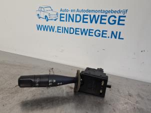 Used Indicator switch Peugeot 206 (2A/C/H/J/S) 1.6 16V Price € 20,00 Margin scheme offered by Auto- en demontagebedrijf Eindewege