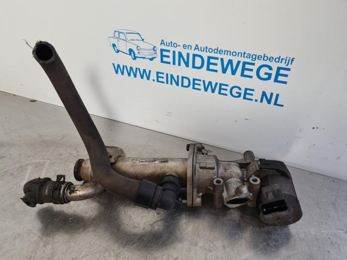 EGR valve from a Peugeot 407 SW (6E) 2.0 HDiF 16V 2005