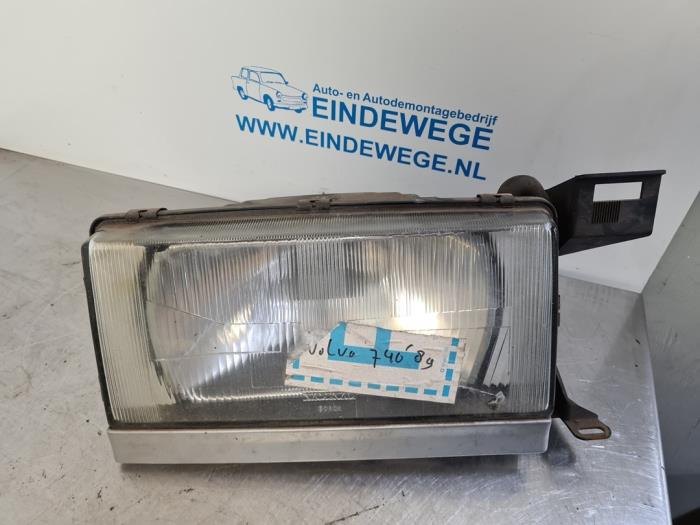 Headlight, right Volvo 740 Estate 2.3 GL,GLE - 1305239009 BOSCH