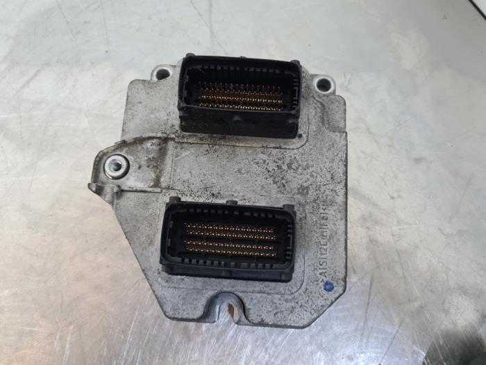 Engine management computer Opel Zafira 1.8 16V 55555600 Z18XE SIEMENS