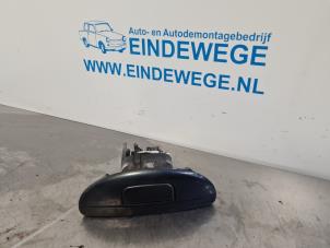 Used Tailgate handle Renault Scénic I (JA) 1.6 16V Price € 25,00 Margin scheme offered by Auto- en demontagebedrijf Eindewege