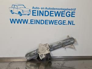Usagé Mécanique vitre 4portes arrière droite Opel Vectra C GTS 3.0 CDTI V6 24V Prix € 30,00 Règlement à la marge proposé par Auto- en demontagebedrijf Eindewege