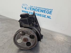 Gebrauchte Lenkkraftverstärker Pumpe Peugeot 206 SW (2E/K) 2.0 HDi Preis € 40,00 Margenregelung angeboten von Auto- en demontagebedrijf Eindewege