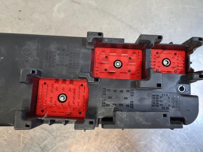 Boîte à Fusibles Pour OPEL VECTRA C GTS - Réf. 09226554, 351787, 3C718671373 - Occasion Fonctionnelle