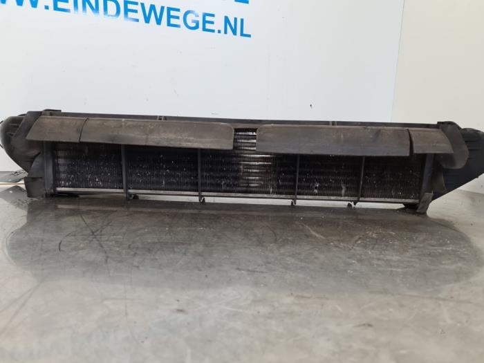Usados Intercooler Mercedes C Combi (S203) 2.2 C-200 CDI 16V Precio € 30,00 Norma de margen ofrecido por Auto- en demontagebedrijf Eindewege