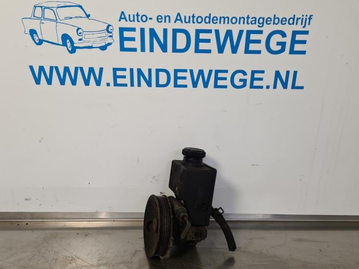 Usagé Pompe de direction Ssang Yong Kyron 2.0 M 200 Xdi 16V 4x2 Prix € 50,00 Règlement à la marge proposé par Auto- en demontagebedrijf Eindewege