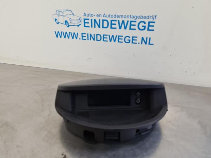 Begagnade Innerdisplay Opel Meriva (A) 1.6 16V Pris € 20,00 Marginaltabell erbjuds av Auto- en demontagebedrijf Eindewege