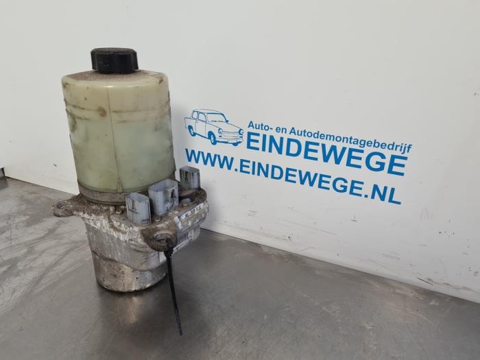 Usagé Pompe de direction Ford Focus C-Max 1.6 TDCi 16V Prix € 60,00 Règlement à la marge proposé par Auto- en demontagebedrijf Eindewege