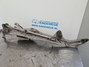Used Wiper motor + mechanism BMW 7 serie (E38) 735i/iL V8 32V Price € 50,00 Margin scheme offered by Auto- en demontagebedrijf Eindewege