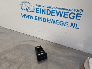 Used Fog light switch Hyundai Getz 1.3i 12V Price € 10,00 Margin scheme offered by Auto- en demontagebedrijf Eindewege