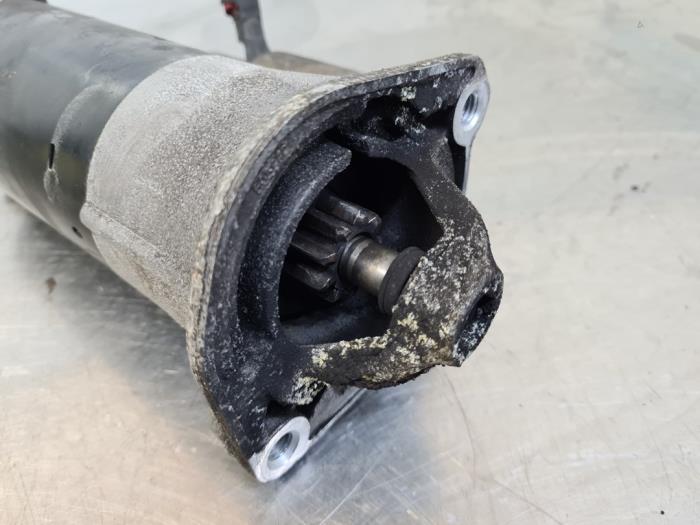 Begagnade Startmotor Volvo V70 (SW) 2.4 T 20V Pris € 35,00 Marginaltabell erbjuds av Auto- en demontagebedrijf Eindewege