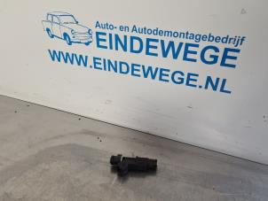 Used Injector (petrol injection) Peugeot 307 SW (3H) 2.0 16V Price € 20,00 Margin scheme offered by Auto- en demontagebedrijf Eindewege