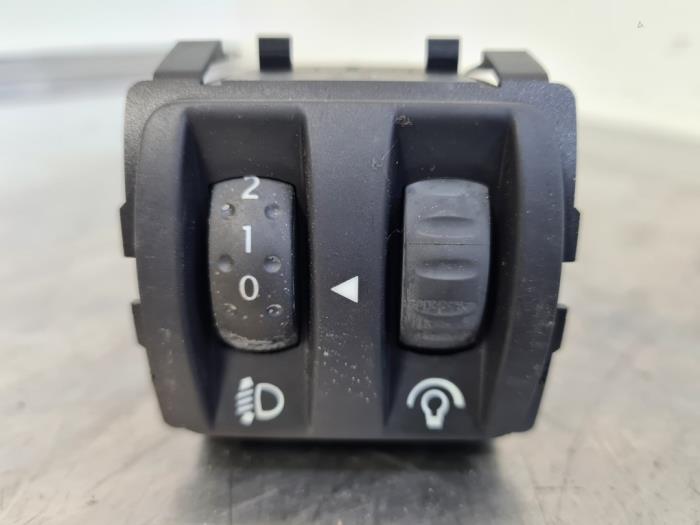 Height control switch from a Renault Megane II (BM/CM) 1.6 16V 2005