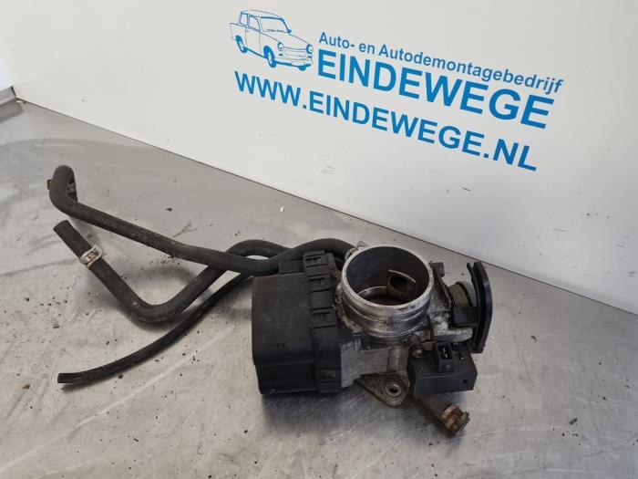 Usagé Boitier papillon Saab 9-5 (YS3E) 2.0t 16V Prix € 65,00 Règlement à la marge proposé par Auto- en demontagebedrijf Eindewege
