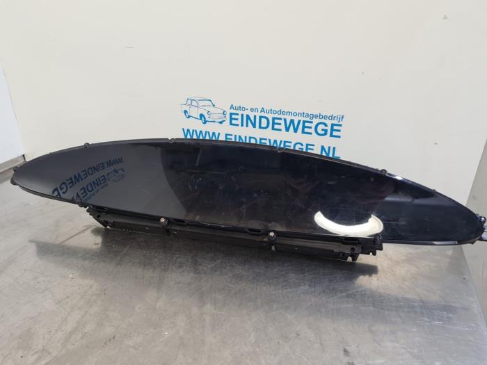 Begagnade Innerdisplay Nissan Primera Traveller (W12) 1.9 dCi Pris € 50,00 Marginaltabell erbjuds av Auto- en demontagebedrijf Eindewege