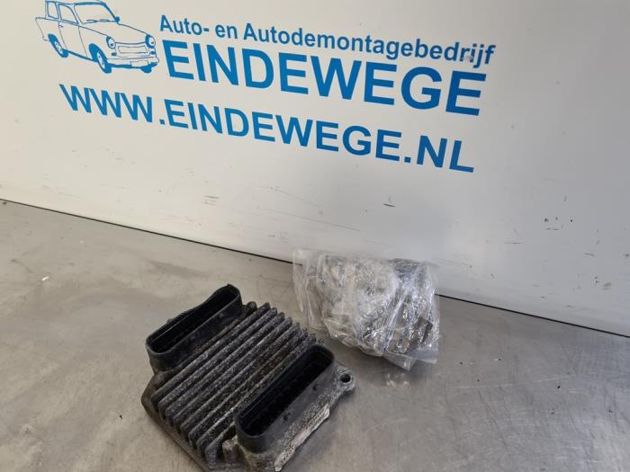 Used Engine management computer Opel Astra G (F08/48) 1.6 16V Price € 75,00 Margin scheme offered by Auto- en demontagebedrijf Eindewege