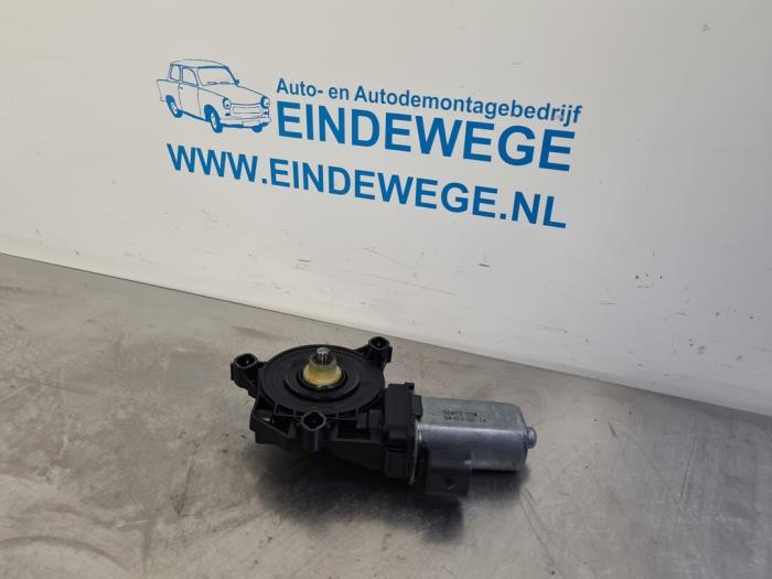Usados Motor de ventanilla de puerta Fiat Stilo (192A/B) 1.6 16V Precio € 20,00 Norma de margen ofrecido por Auto- en demontagebedrijf Eindewege