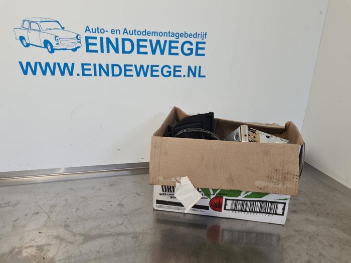 Używane System nawigacji BMW 3 serie (E46/4) 316i 16V Cena € 90,00 Procedura marży oferowane przez Auto- en demontagebedrijf Eindewege