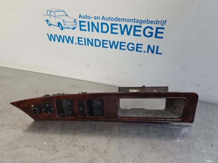 Usados Interruptor combinado de ventanillas Audi A8 (D2) 2.8 V6 30V Quattro Precio € 35,00 Norma de margen ofrecido por Auto- en demontagebedrijf Eindewege