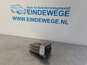 Usados Resistencia de calefactor BMW 5 serie (E39) 523i 24V Precio € 30,00 Norma de margen ofrecido por Auto- en demontagebedrijf Eindewege